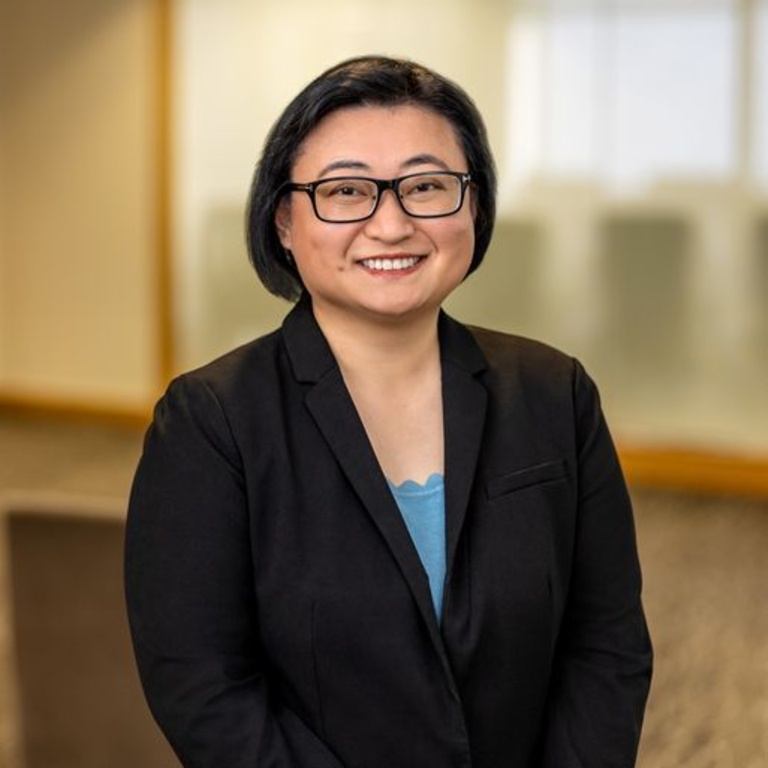 Eva Yin Headshot.jpg